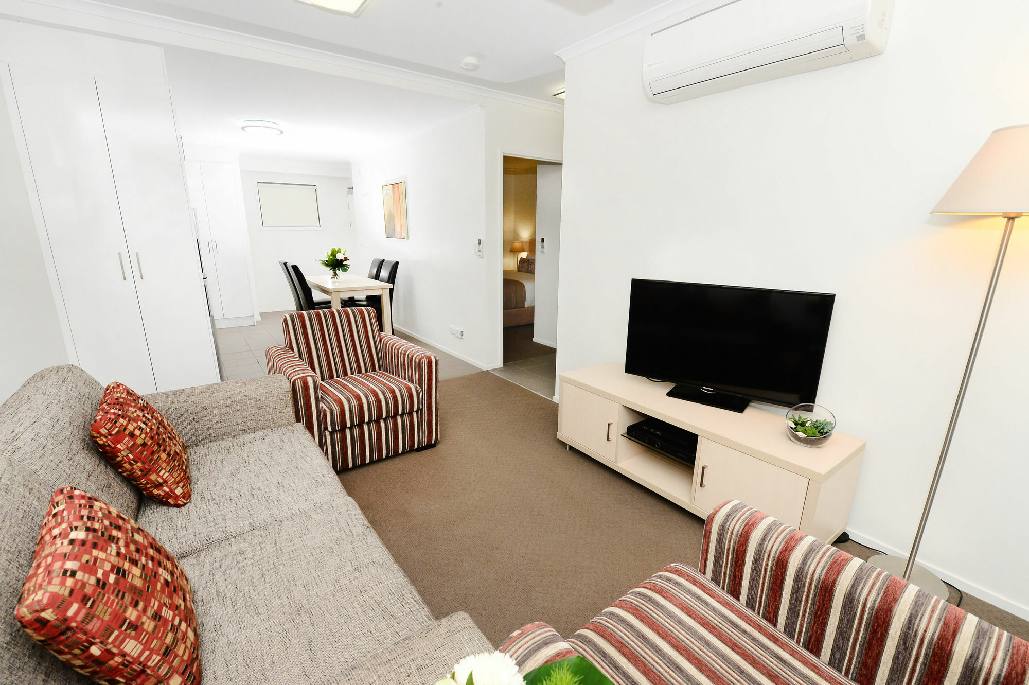 Oaks Moranbah Suites Ngoại thất bức ảnh